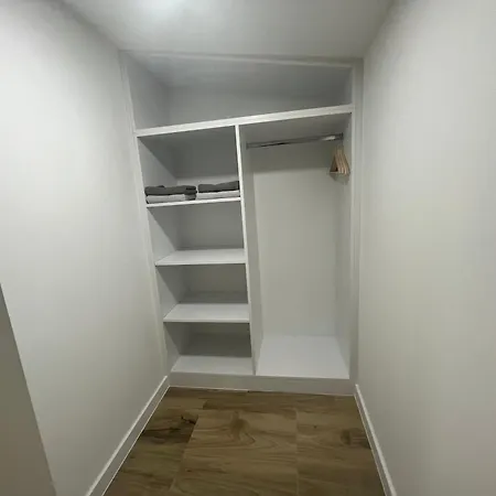 Apartmani I Sobe Vidovic Appartamento Prozor